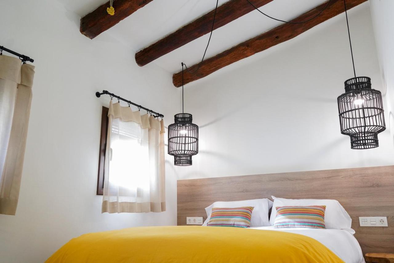 Apartaments La Rambla - Arbequina - 6 Persones Корнуделья Экстерьер фото