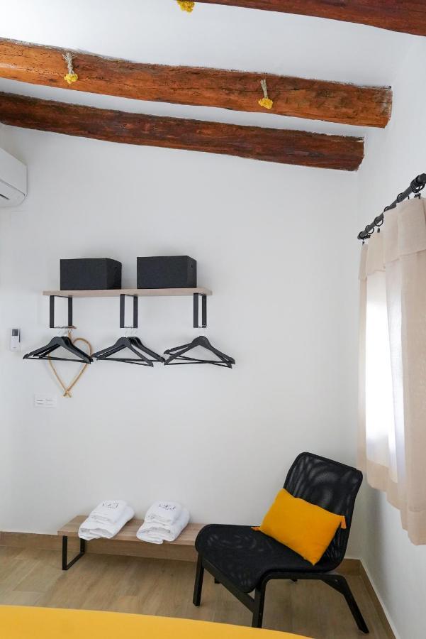 Apartaments La Rambla - Arbequina - 6 Persones Корнуделья Экстерьер фото